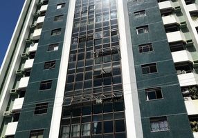 Apartamento com 4 Quartos à venda, 212m²