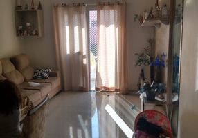 Apartamento com 2 Quartos à venda, 60m²