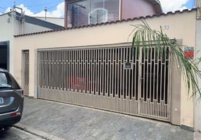 Casa com 4 Quartos à venda, 250m²