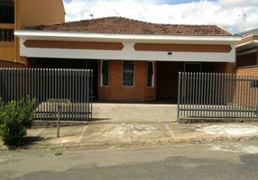 Casa com 2 Quartos à venda, 150m²