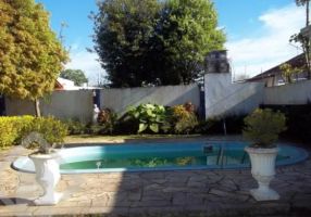 Casa com 2 Quartos à venda, 150m²