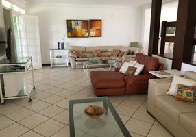 Casa com 12 Quartos à venda, 400m²