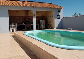 Casa com 3 Quartos à venda, 118m²
