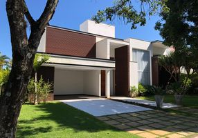 Casa de Condomínio com 4 Quartos à venda, 400m²