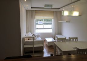 Apartamento com 3 Quartos à venda, 51m²