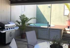 Cobertura com 4 Quartos à venda, 145m²