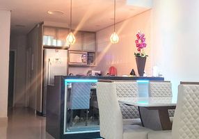 Casa com 3 Quartos à venda, 121m²