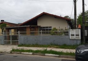 Casas à venda em Bertioga, SP - Viva Real