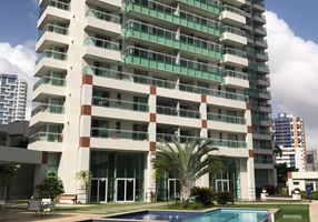 Apartamento com 3 Quartos para alugar, 118m²