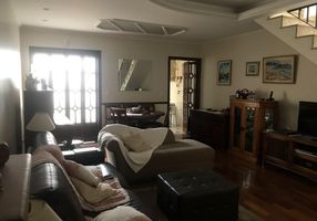 Sobrado com 3 Quartos à venda, 184m²