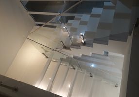 Casa de Condomínio com 4 Quartos à venda, 327m²