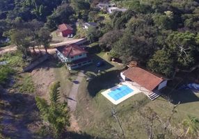 Fazenda/Sítio com 2 Quartos à venda, 22000m²