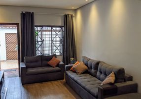Casa com 4 Quartos à venda, 278m²