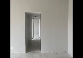 Apartamento com 3 Quartos para alugar, 75m²