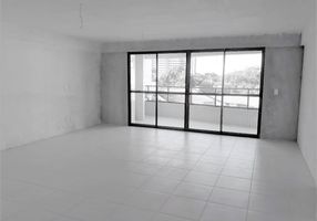 Apartamento com 5 Quartos à venda, 158m²