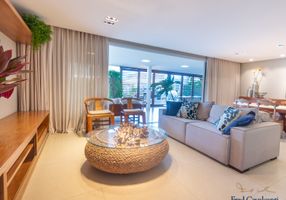 Casa de Condomínio com 4 Quartos à venda, 280m²