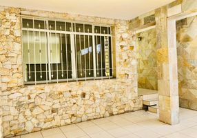 Casa com 2 Quartos à venda, 165m²