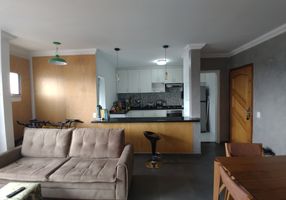 Apartamento com 3 Quartos à venda, 74m²