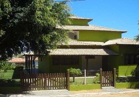 Sobrado com 4 Quartos para alugar, 350m²