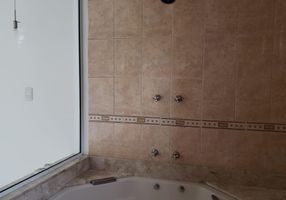 Sobrado com 2 Quartos para alugar, 190m²