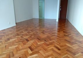 Apartamento com 3 Quartos para alugar, 120m²