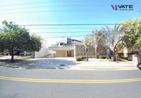 Casa com 4 Quartos para alugar, 430m²