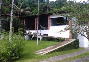 Casa de Condomínio com 6 Quartos à venda, 450m²