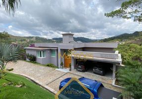 Casa de Condomínio com 4 Quartos à venda, 667m²