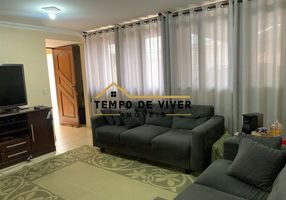 Sobrado com 4 Quartos à venda, 141m²