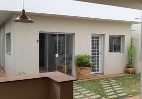 Casa com 3 Quartos à venda, 165m²
