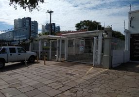 Casa de Condomínio com 3 Quartos para alugar, 97m²