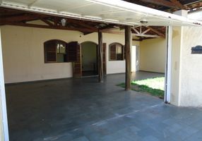 Casa com 5 Quartos à venda, 260m²