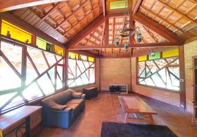 Fazenda/Sítio com 3 Quartos à venda, 385m²