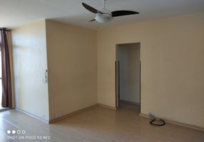 Apartamento com 2 Quartos para alugar, 90m²