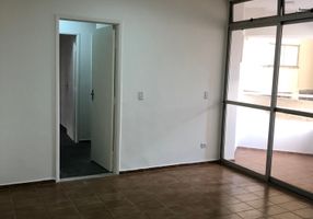 Apartamento com 3 Quartos para alugar, 100m²