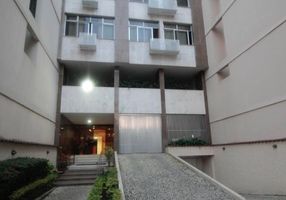 Apartamento com 3 Quartos à venda, 144m²