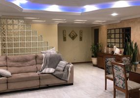 Cobertura com 4 Quartos à venda, 245m²