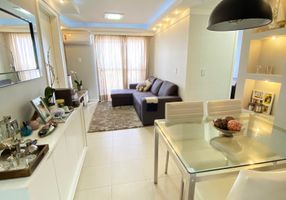 Apartamento com 2 Quartos à venda, 70m²