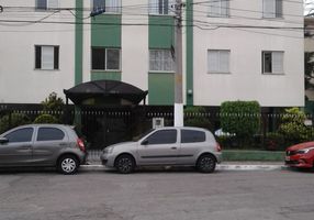 Apartamento com 2 Quartos para alugar, 60m²