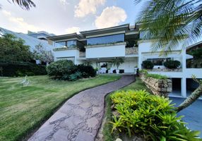 Casa de Condomínio com 6 Quartos à venda, 1411m²