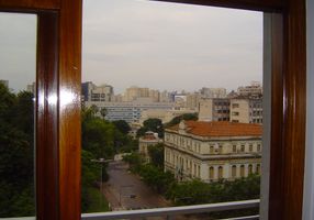 Apartamento com 1 Quarto para alugar, 46m²