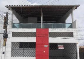 Sobrado com 3 Quartos à venda, 200m²
