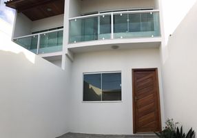 Sobrado com 2 Quartos à venda, 117m²