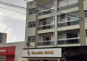 Apartamento com 4 Quartos à venda, 250m²