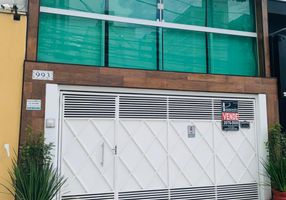 Casa com 3 Quartos à venda, 149m²