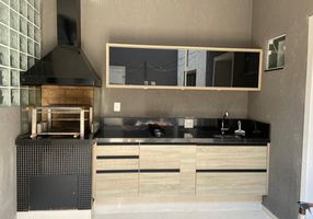 Sobrado com 2 Quartos à venda, 150m²