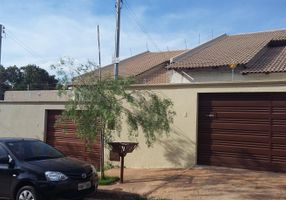Casa com 3 Quartos à venda, 110m²