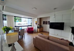 Apartamento com 2 Quartos para alugar, 84m²