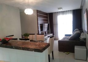 Apartamento com 3 Quartos à venda, 74m²