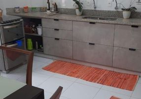 Apartamento com 3 Quartos à venda, 166m²